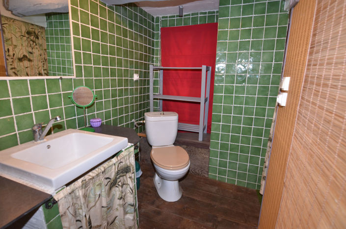 Image No.24-3 Bed House for sale