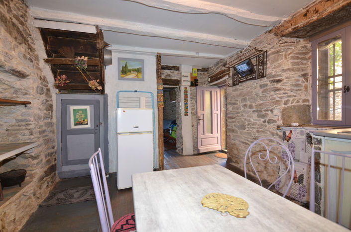 Image No.8-3 Bed House for sale