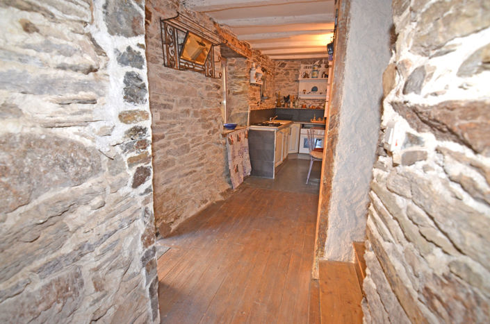 Image No.9-3 Bed House for sale