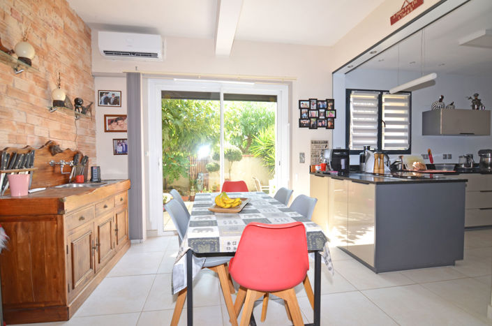 Image No.5-4 Bed House for sale