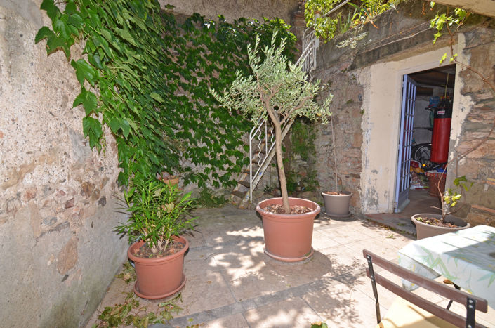 Image No.12-5 Bed House for sale