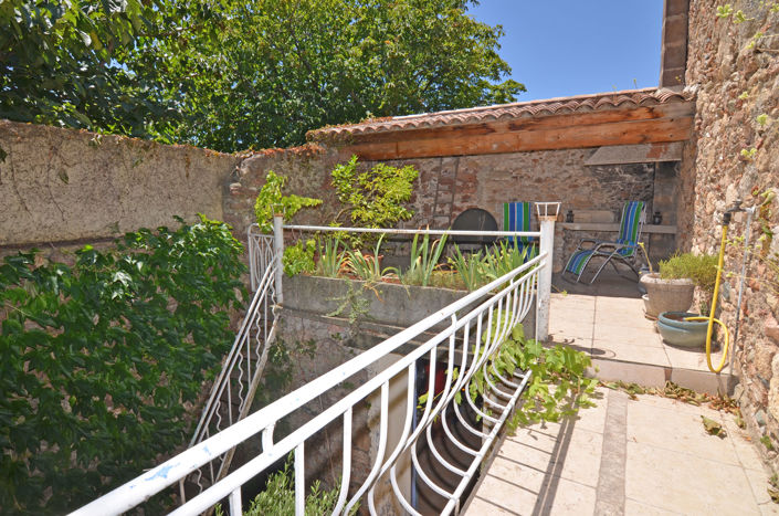 Image No.1-5 Bed House for sale