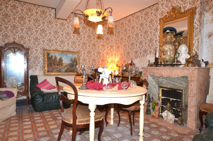 Image No.11-3 Bed House for sale