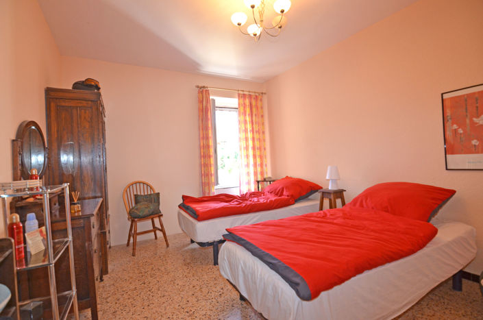 Image No.15-3 Bed House for sale