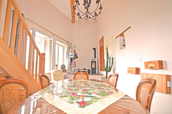 Image No.8-3 Bed House for sale