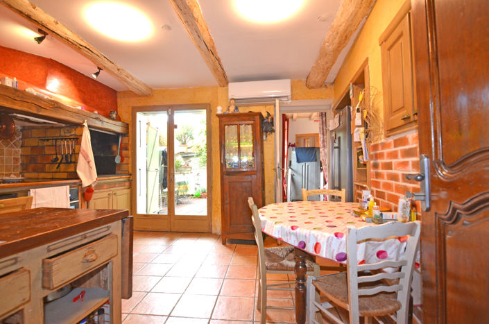 Image No.11-3 Bed House for sale