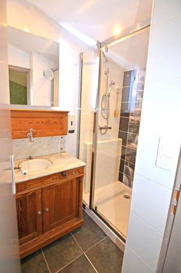 Image No.19-3 Bed House for sale