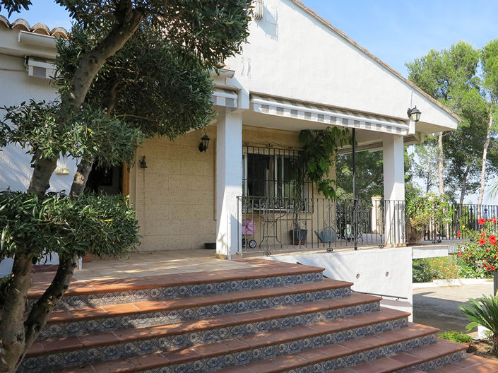 Image No.1-5 Bed Apartment for sale