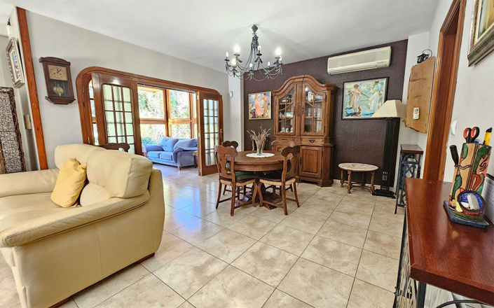 Image No.10-7 Bed Villa for sale