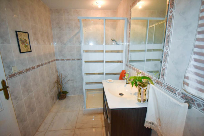 Image No.2-3 Bed Villa for sale