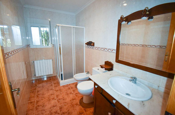 Image No.2-3 Bed Villa for sale