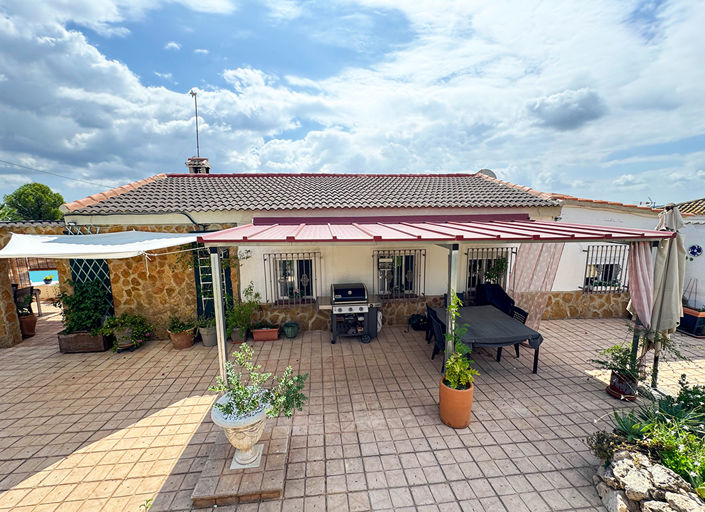 Image No.1-4 Bed Villa for sale