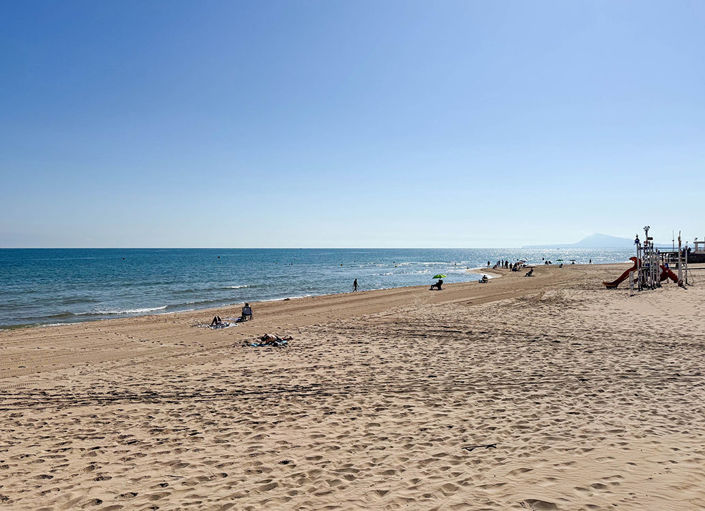 Image No.2-3 Bed Land for sale