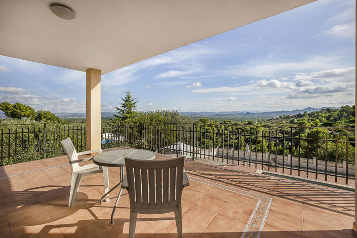 Image No.2-4 Bed Villa for sale