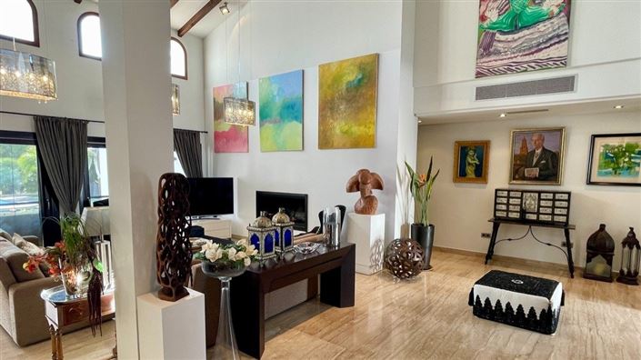 Image No.14-5 Bed Villa for sale