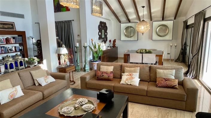 Image No.15-5 Bed Villa for sale