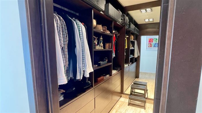 Image No.27-5 Bed Villa for sale