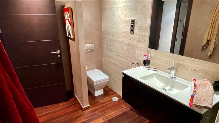 Image No.44-5 Bed Villa for sale