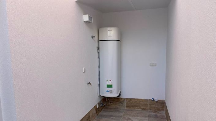 Image No.19-3 Bed Villa for sale