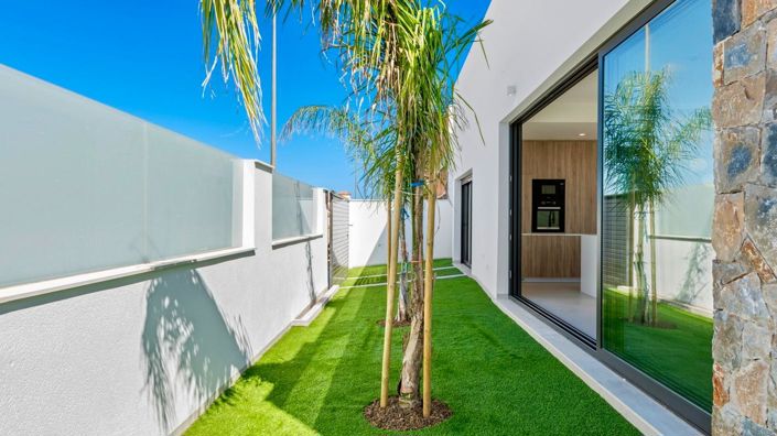 Image No.26-3 Bed Villa for sale