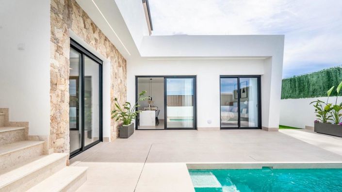 Image No.2-3 Bed Villa for sale