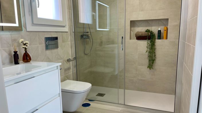 Image No.10-3 Bed Villa for sale