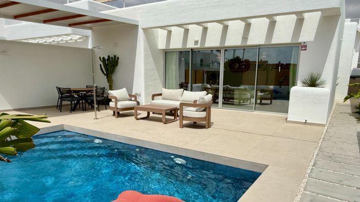 Image No.3-3 Bed Villa for sale