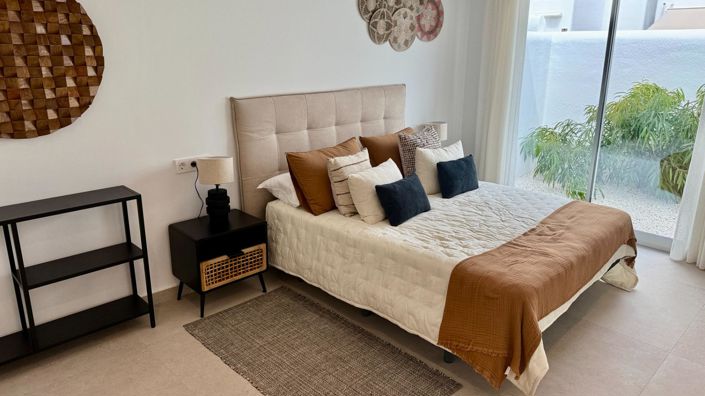 Image No.7-3 Bed Villa for sale