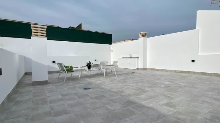 Image No.15-3 Bed Villa for sale