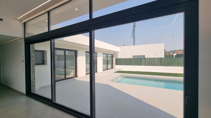 Image No.10-2 Bed Villa for sale