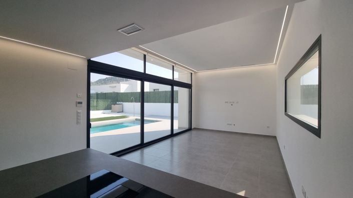 Image No.7-2 Bed Villa for sale