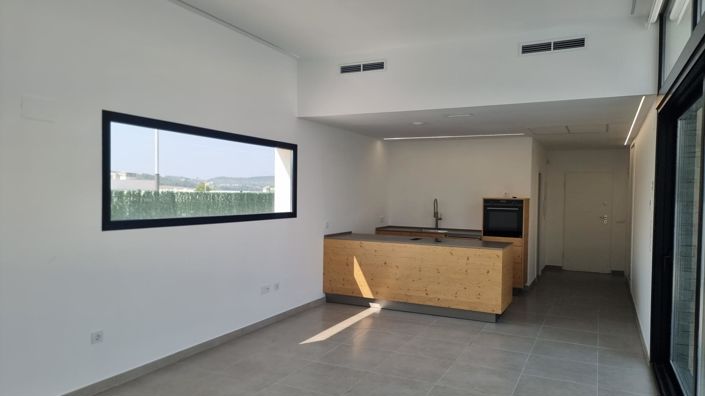 Image No.8-2 Bed Villa for sale