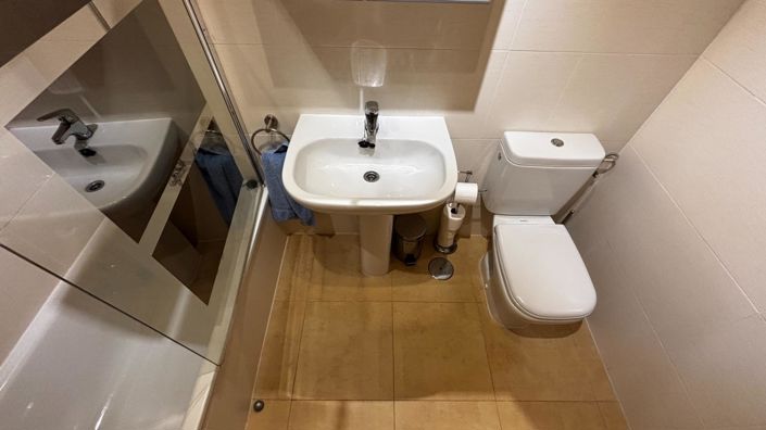 Image No.20-2 Bed Apartment for sale