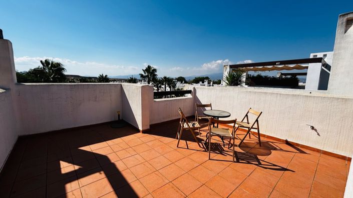 Image No.20-2 Bed Apartment for sale