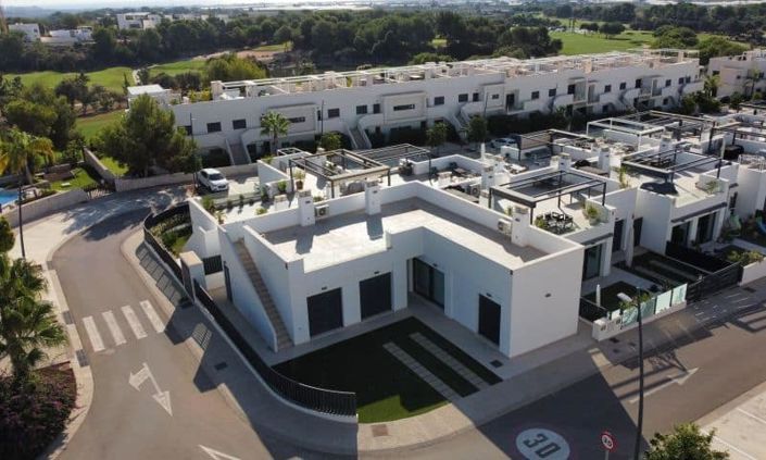 Image No.17-3 Bed Villa for sale