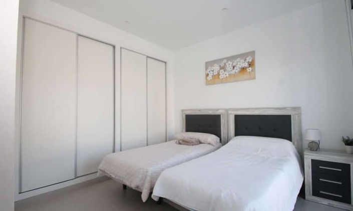 Image No.6-3 Bed Villa for sale