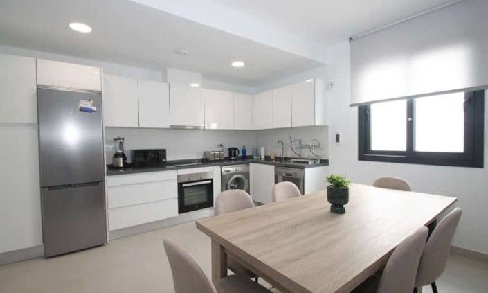 Image No.7-3 Bed Villa for sale