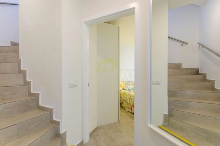 Image No.14-7 Bed Villa for sale