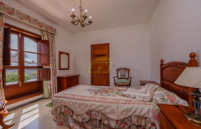 Image No.11-6 Bed Villa for sale