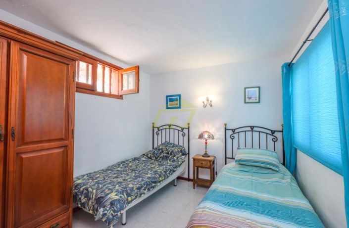 Image No.12-4 Bed Villa for sale