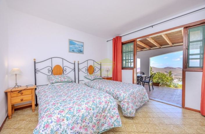 Image No.14-4 Bed Villa for sale