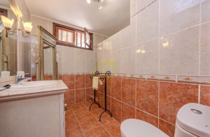 Image No.15-4 Bed Villa for sale