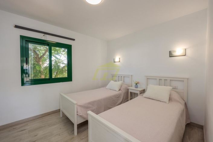 Image No.10-2 Bed Villa for sale