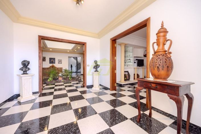 Image No.4-3 Bed Villa for sale