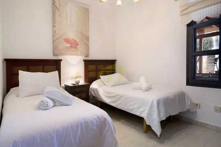 Image No.5-3 Bed Villa for sale