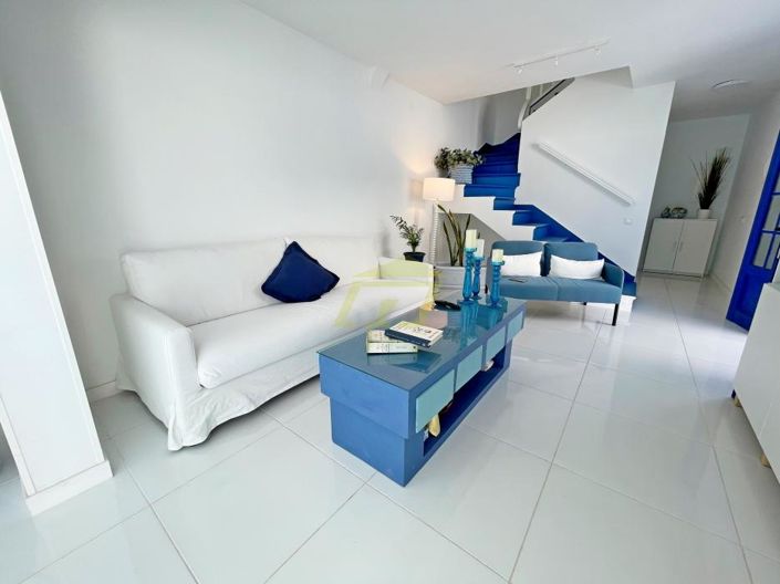 Image No.2-3 Bed Villa for sale