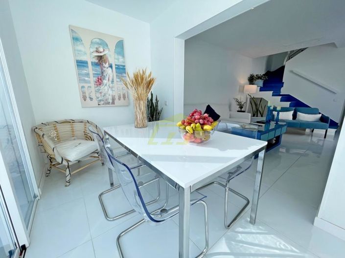 Image No.7-3 Bed Villa for sale