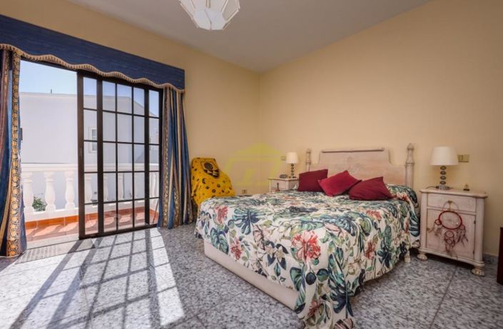 Image No.11-7 Bed Villa for sale