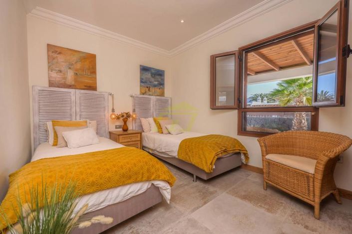 Image No.14-3 Bed Villa for sale