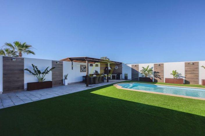 Image No.22-3 Bed Villa for sale